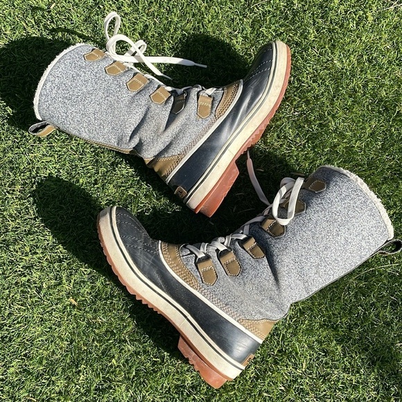 SOREL Waterproof Boots - Picture 10 of 11